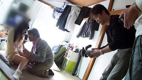 日本著名男优排行_日本知名男优因酗酒宿醉被送警局看管还引十元不满