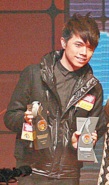 张敬轩称王菀之看淡奖项 叫对方唱《留饭》