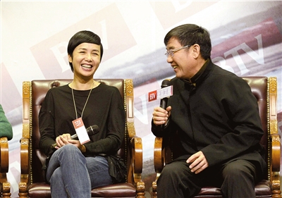 由乔梁执导,严歌苓创作,蒋雯丽,李立群,张鲁一等主演的情感剧《娘要