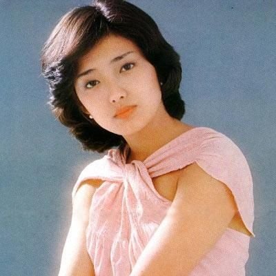 上户彩因容貌相像 被传是山口百惠私生女(图)