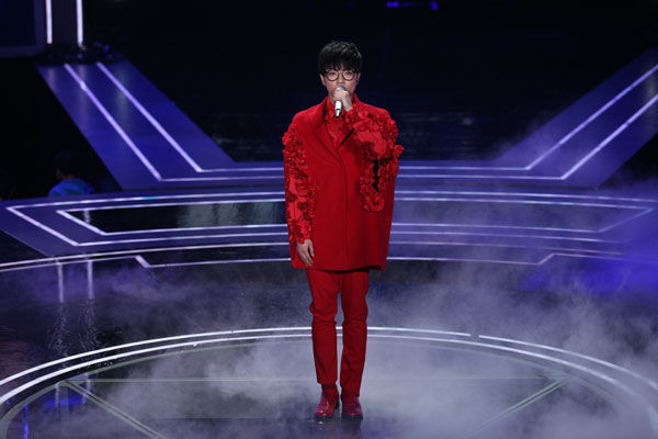 华晨宇第一轮演唱《红豆》