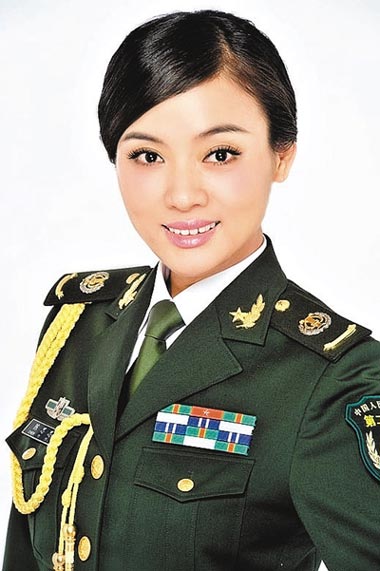 揭軍旅女歌手真正軍銜 宋祖英陳思思同級別(圖)_娛樂頻道_鳳凰網