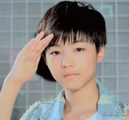 tfboys隊長王俊凱白富美女友正面照曝光 王俊凱學校情史揭秘堪稱情場