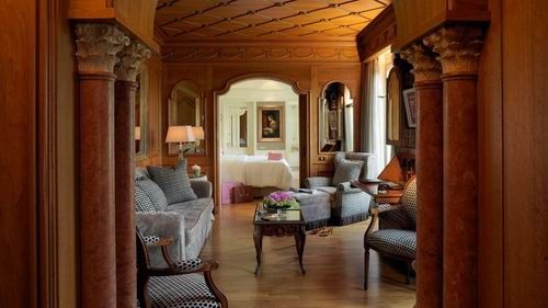 意大利精品酒店:站在阳台上品味艺术