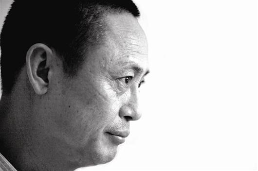 陆丰市公安局党委原委员,碣石镇镇委原副书记赵海滨坐在了风口浪尖上