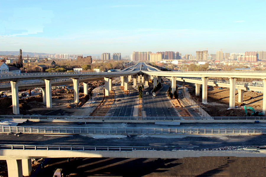 西中环高架路底层油铺设基本完成 长约11.2公里 ——凤凰网房产太原