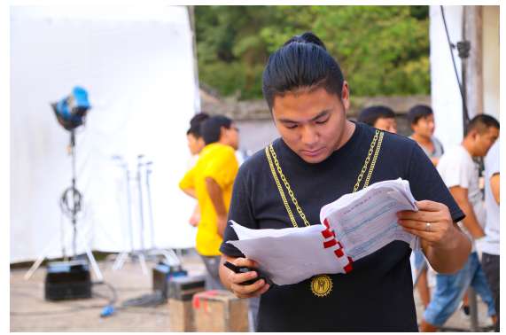 新锐导演徐林拍摄新媒体网络大电影《出马仙》在横店顺利杀青