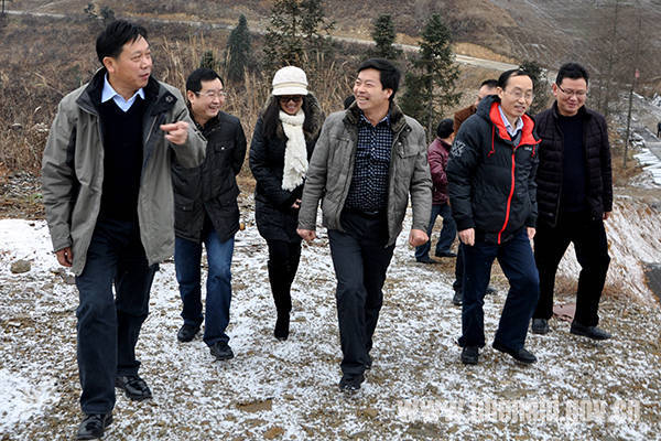 杨天然到恩施新塘调研生态旅游产业发展