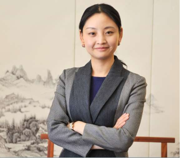 (人众金服董事长李敏,80后新锐女企业家)市场逻辑 打造平台品牌浙江人