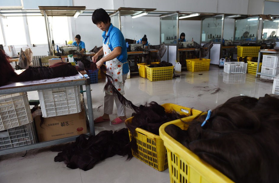 探访中国头发工厂定制假发畅销世界