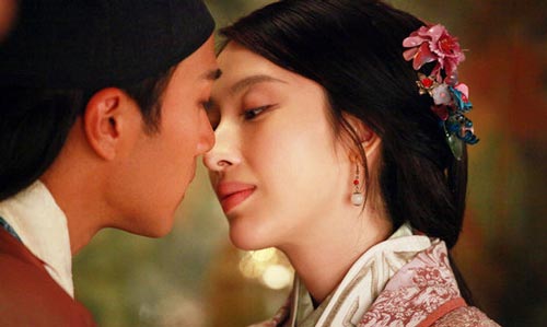 《江南四大才子》曝光吻戏 张俪刘恺威大秀恩爱(图)_娱乐频道_凤凰网