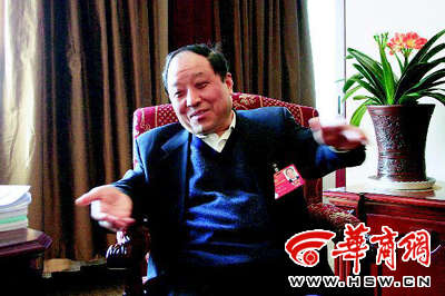 牟新生现在的社会柔性有余刚性不足