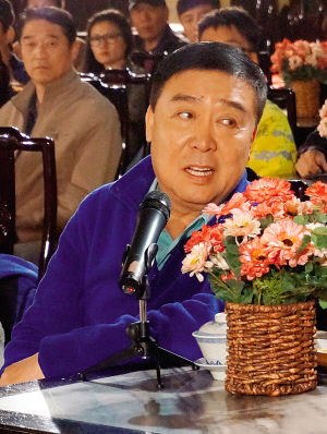 侯宝林关门弟子师胜杰批春晚最毁相声 曾凭春晚走红