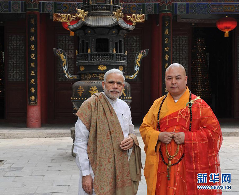 印度总理莫迪参观西安大兴善寺 方丈宽旭法师全程陪同