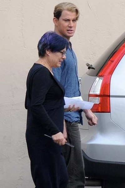 科恩兄弟凯撒万岁剧情泄露塔图姆叛逃苏联