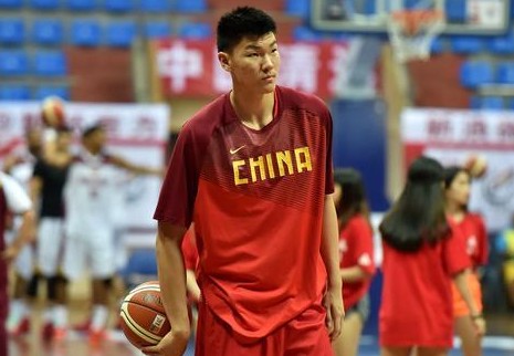 佛山17岁小将独砍全场最高24分明年将征战cba
