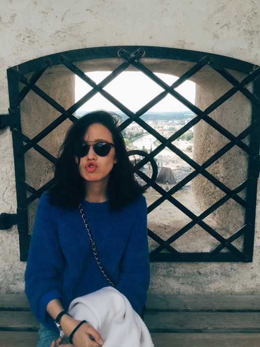 凤凰卫视美女主持人艾楚怡美图