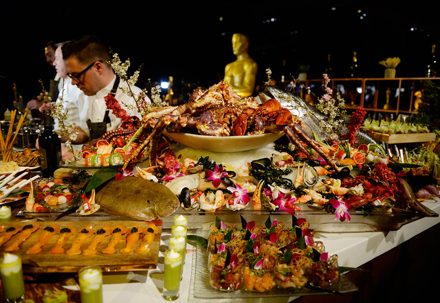 第88届奥斯卡晚宴预演 小金人点缀珍馐诱人十足