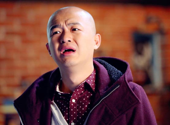 与广州海关无关?包贝尔衣服扣在雅加达海关