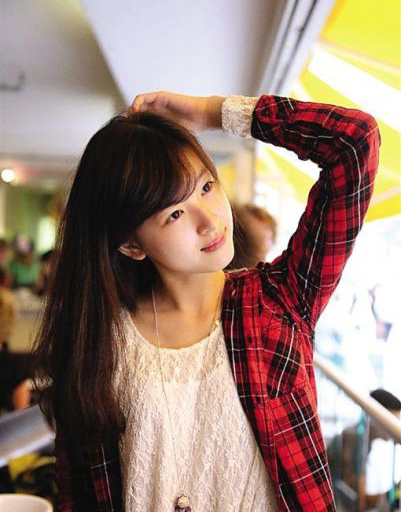 网曝奶茶妹妹新欢为影视大佬或为奶茶铺路