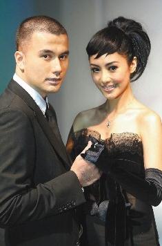 黄志玮和关颖(资料图)