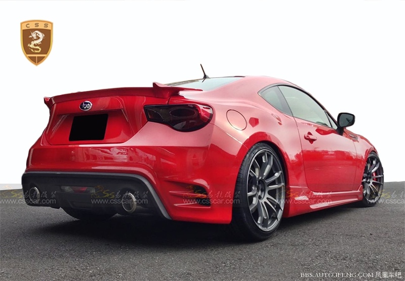 丰田86改装gialla套件包围碳纤尾翼