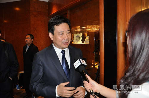 青岛市委书记李群:将青岛打造成为航运金融中心