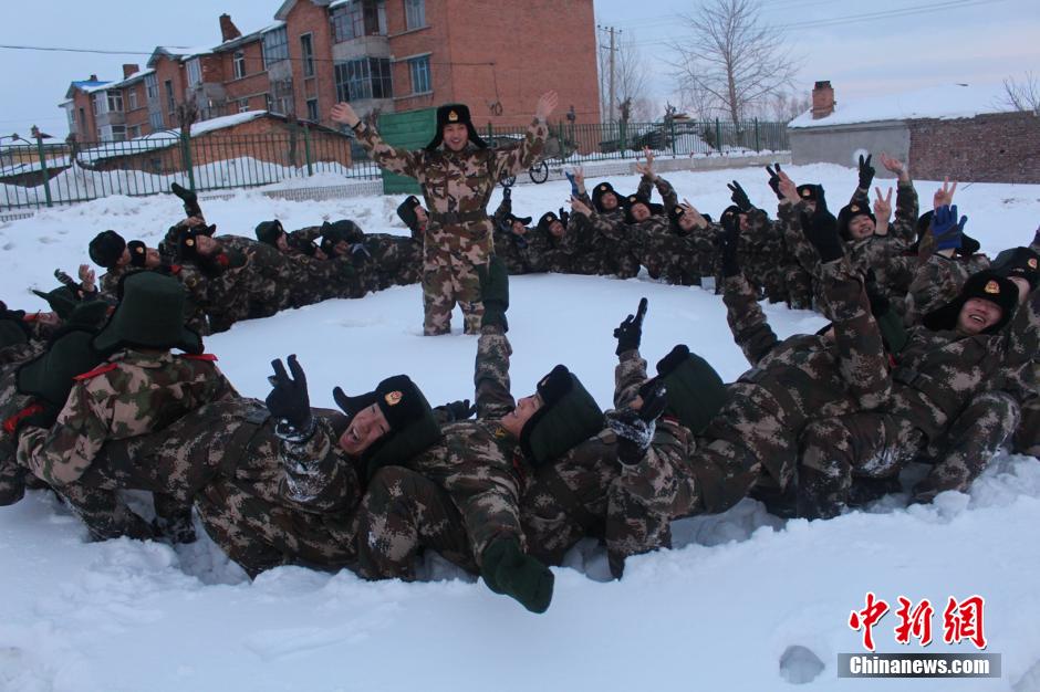黑龙江边防官兵迎风斗雪掀训练热潮
