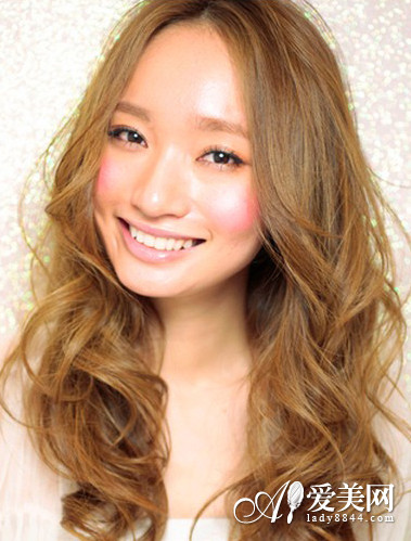 女生电发发型图片尽显妩媚性感