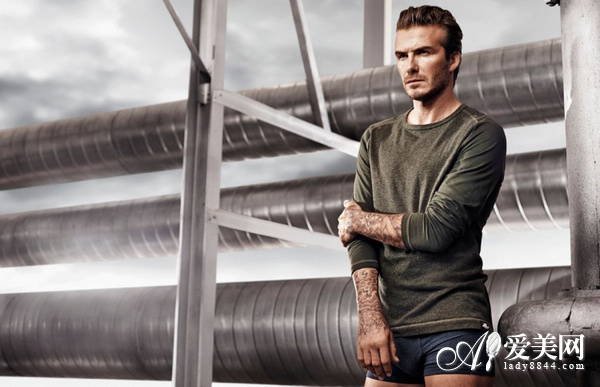 贝克汉姆半裸拍hm泳装系列广告大片