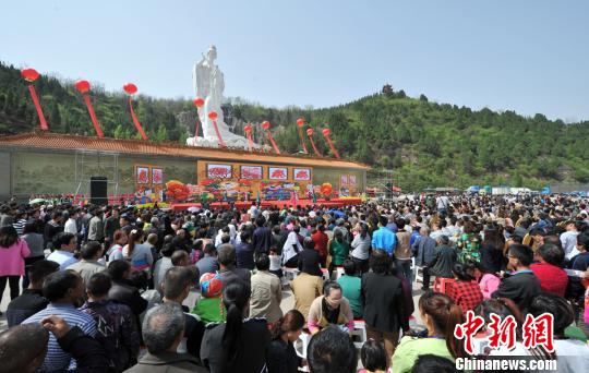 山西临汾展出中国最大野生白牡丹 已存活1300年(图)|牡丹| 古县_凤凰