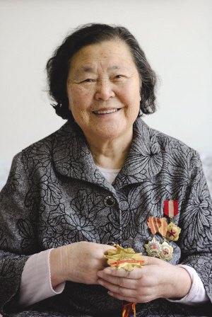 "机械大王"沈延刚80岁还当平安志愿者新中国第一位女火车司机田桂英"