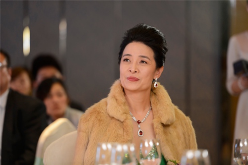 《步步惊情》热播 顾艳赞吴奇隆站功了得