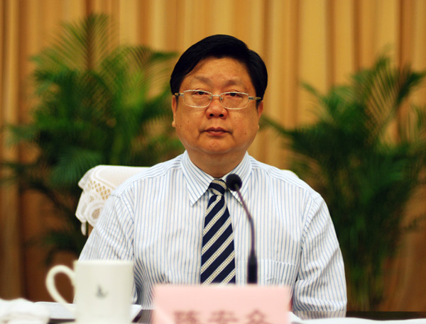 最高人民检察院依法决定对陈安众立案侦查_手机凤凰网