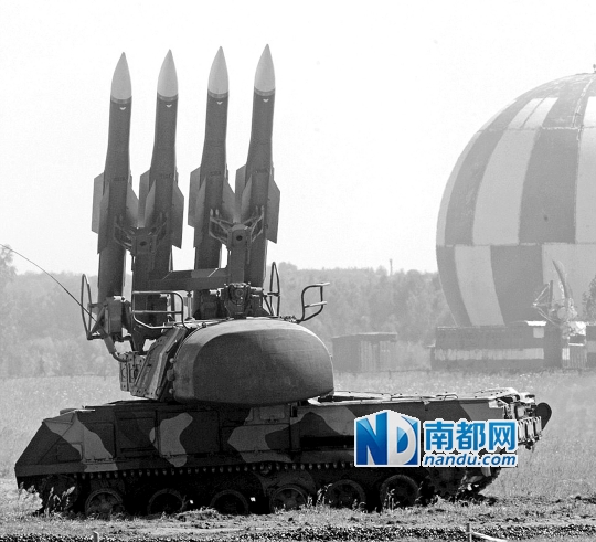 山毛榉导弹是俄罗斯研制的第三代防空导弹系统,主要用于摧毁30