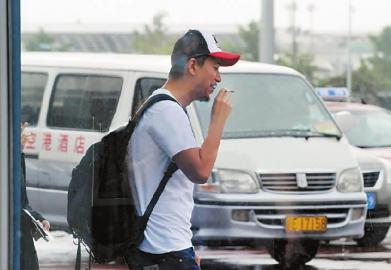 张国立之子张默再次吸毒被刑拘|首都|张默_凤凰资讯