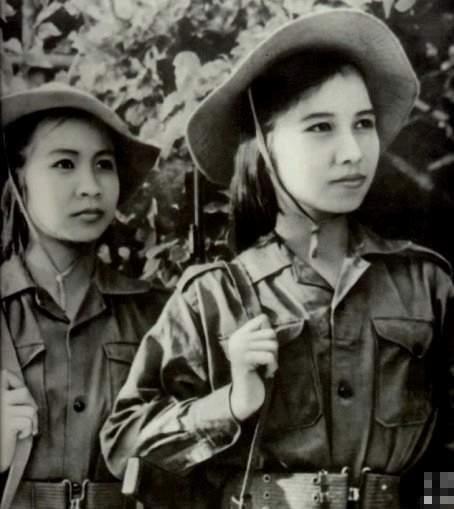 对越自卫反击战我军士兵看到惊人的一幕