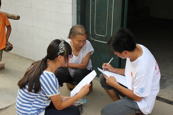 我校2014年学生暑期社会实践活动结束