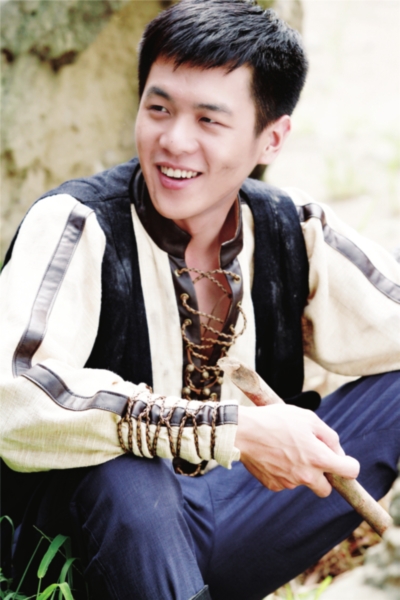 不是拼爹,是为爹拼|张若昀|演员_凤凰资讯