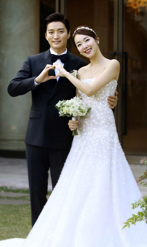 韩国已结婚的明星夫妻图片