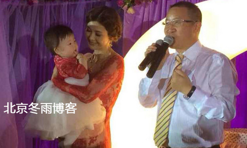 童蕾一岁可爱激萌女儿董事长老公近照曝光