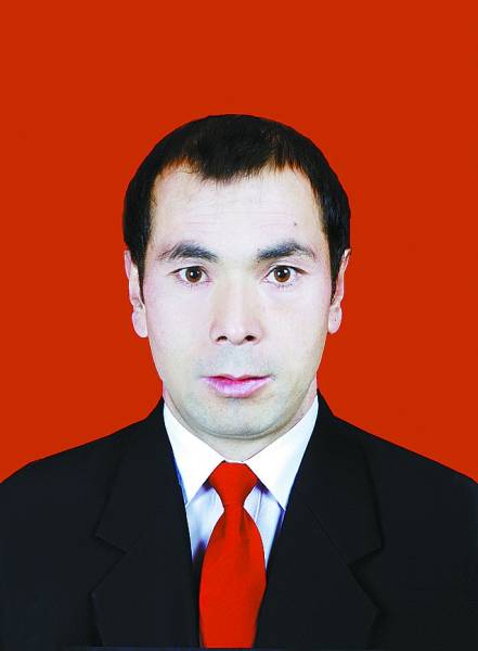 登录/注册后可查看大图 艾米尔拉·卡德尔,维吾尔族,新疆维吾尔自治
