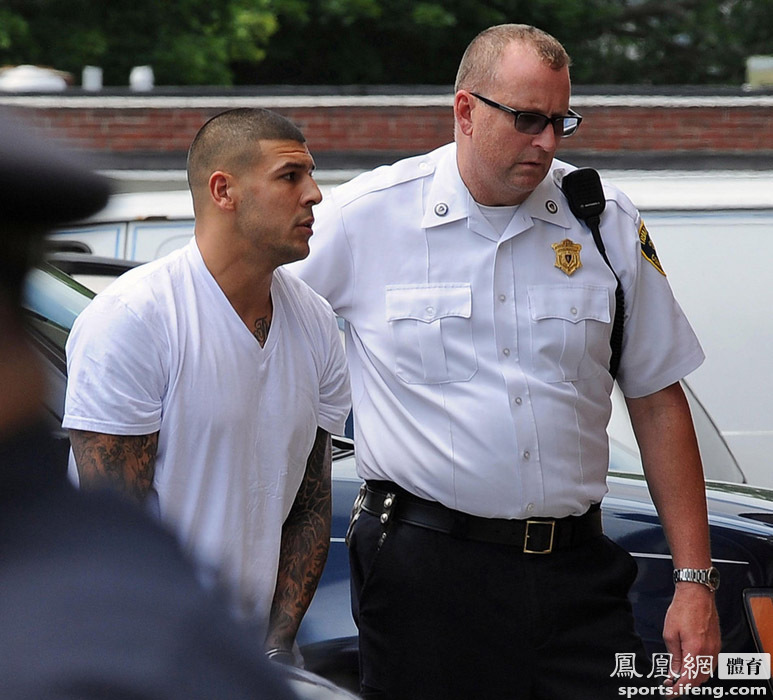 耗时近2年之久的前新英格兰爱国者近端锋亚伦-埃尔南德斯谋杀案庭审