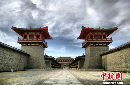 中国唐城五一正式开城 重现唐朝繁华盛景
