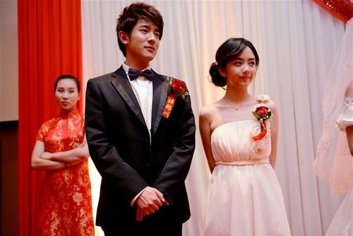 《孙老倔》谭松韵与季肖冰(1 /3张)