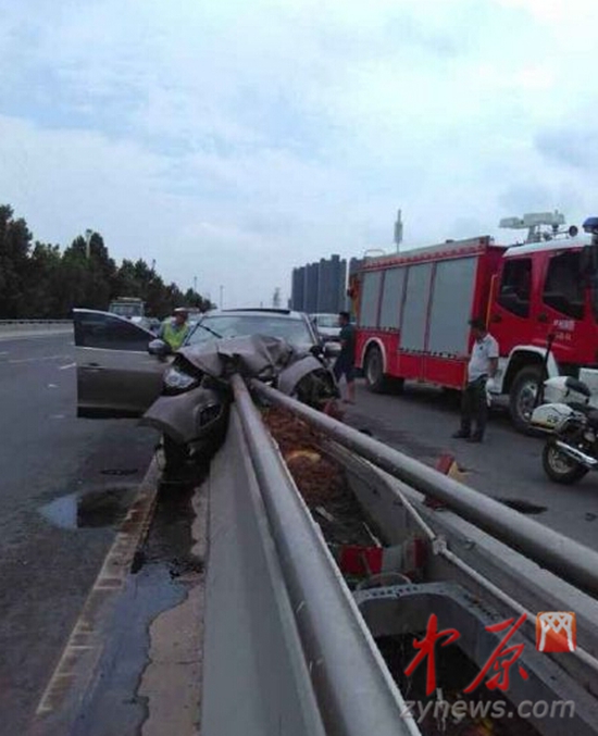 郑州发生车祸图片