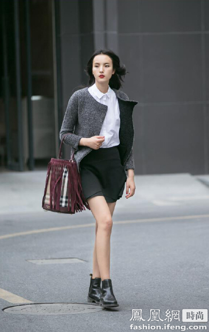 2015burberrybucketbag水桶包华美登场