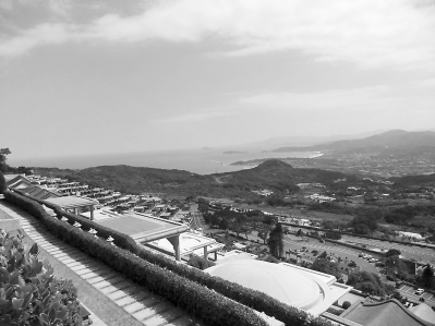 台湾金宝山墓园依山傍海,风景秀丽(资料图片)