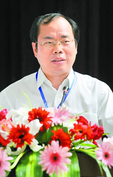 践行雷锋精神彰显道德力量