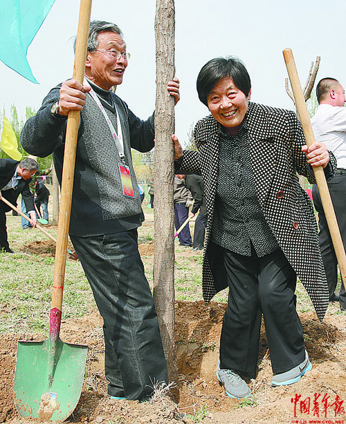 董加耕上山下乡的偶像走进市场时代